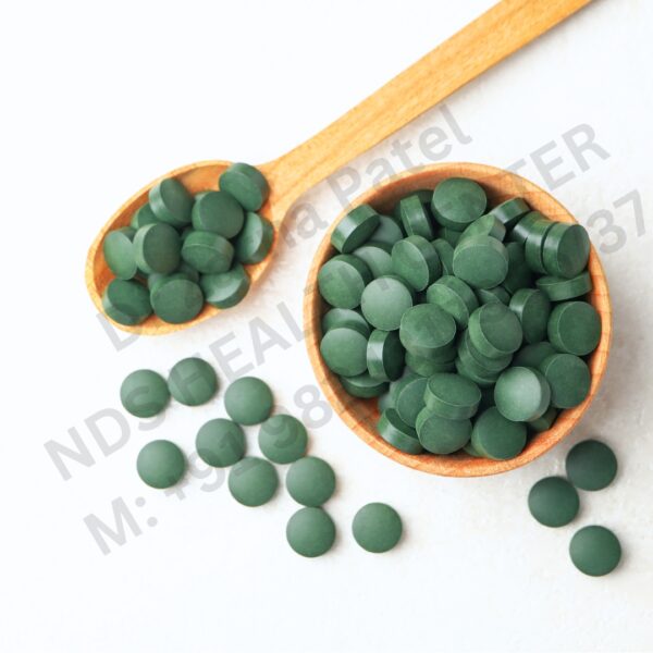 spirulina tablet , superfood